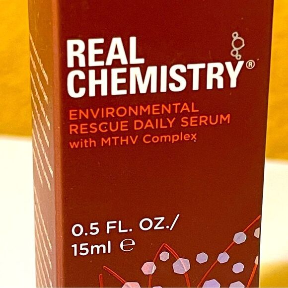 Real CHEMISTRY Environmental Rescue Daily Serum w/ MTHV Complex Full Size - Picture 10 of 16